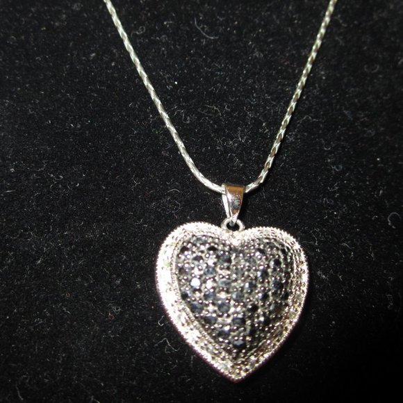 Cookie Lee Vintage Heart Crystal Ne… - Picture 2 of 6